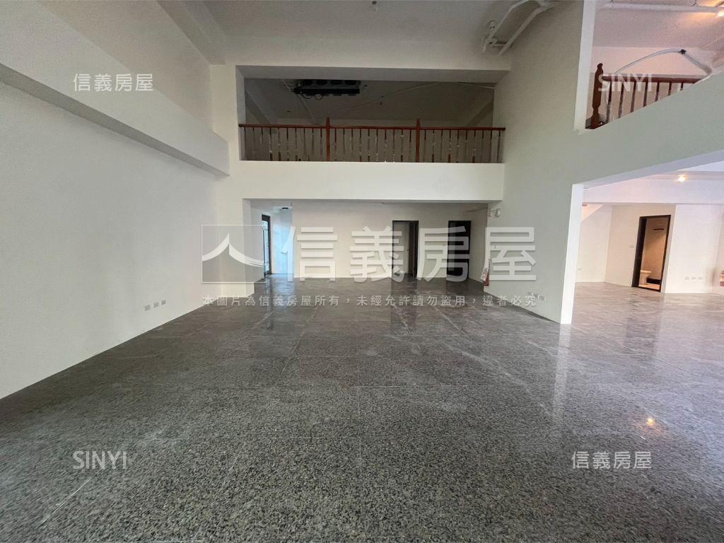 西班牙廣場三角窗店面房屋室內格局與周邊環境