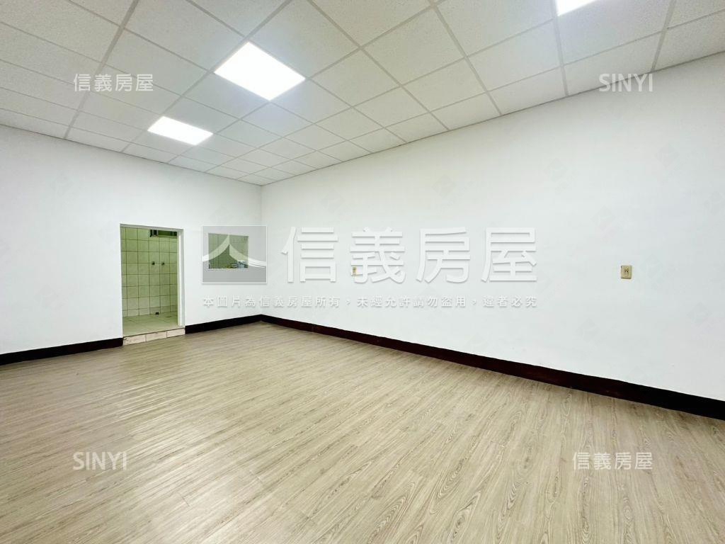 黃金中誠街招財店面房屋室內格局與周邊環境