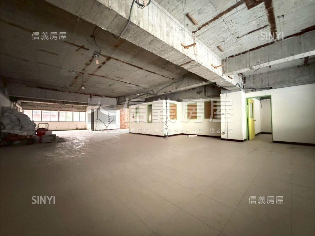 近台泥重劃區二樓大空間房屋室內格局與周邊環境