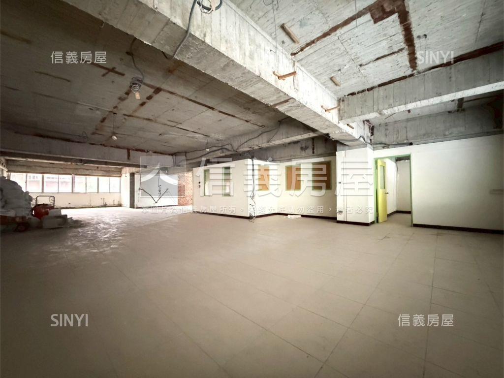 近台泥重劃區二樓大空間房屋室內格局與周邊環境