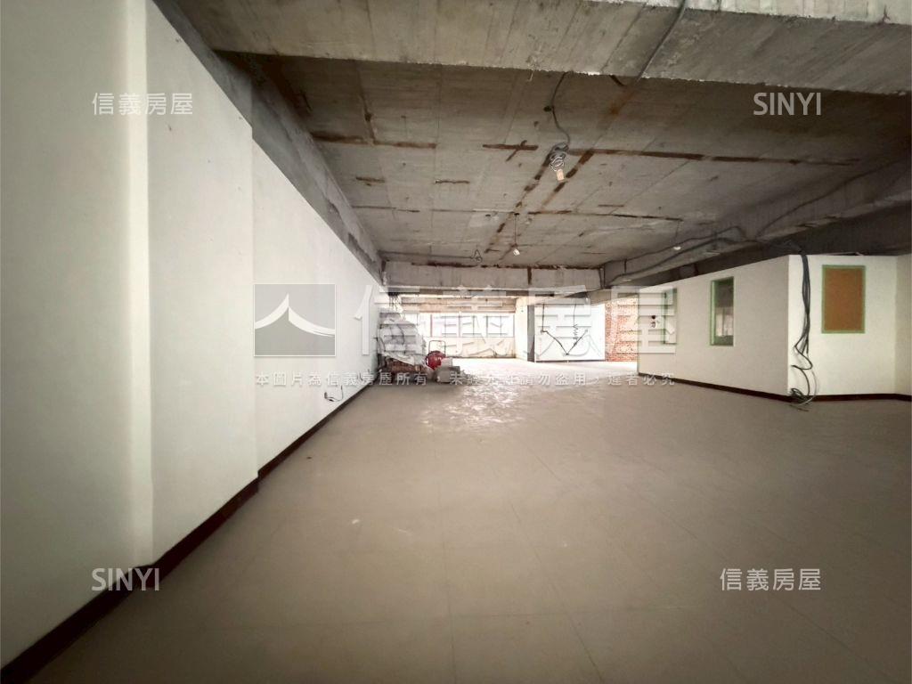 近台泥重劃區二樓大空間房屋室內格局與周邊環境