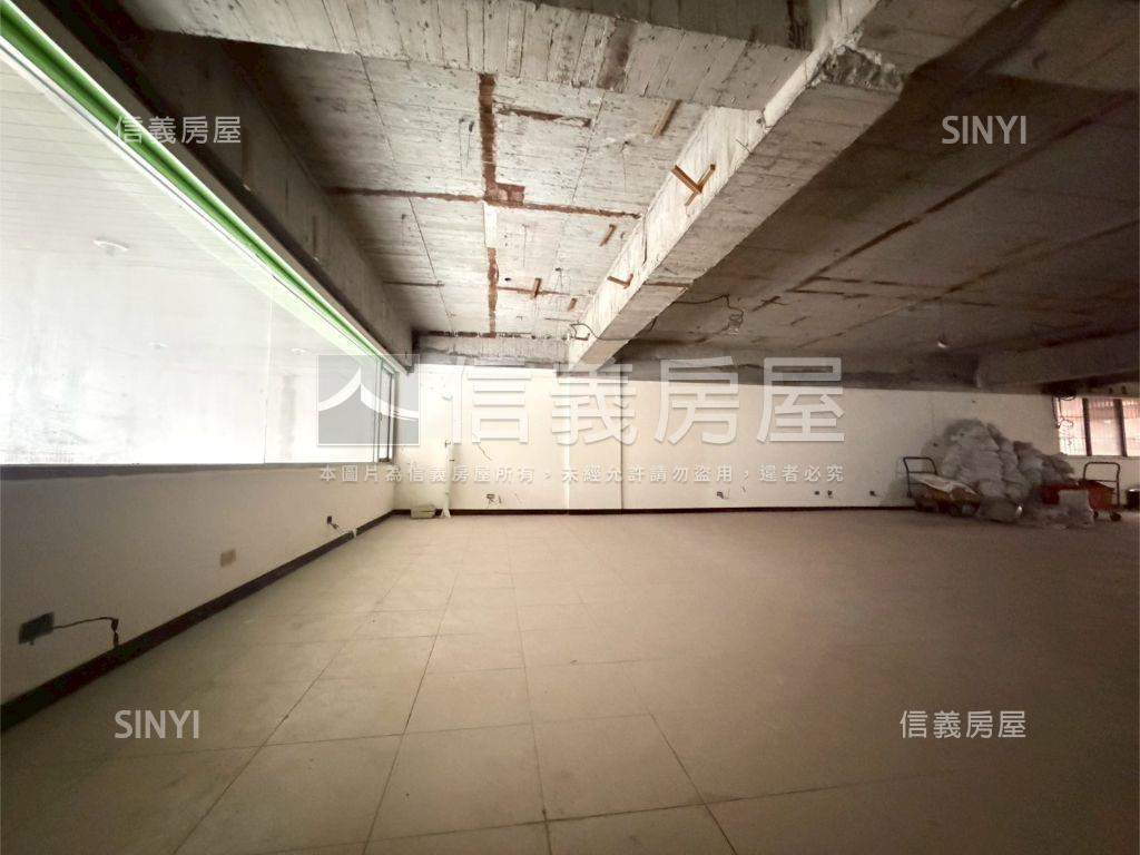近台泥重劃區二樓大空間房屋室內格局與周邊環境