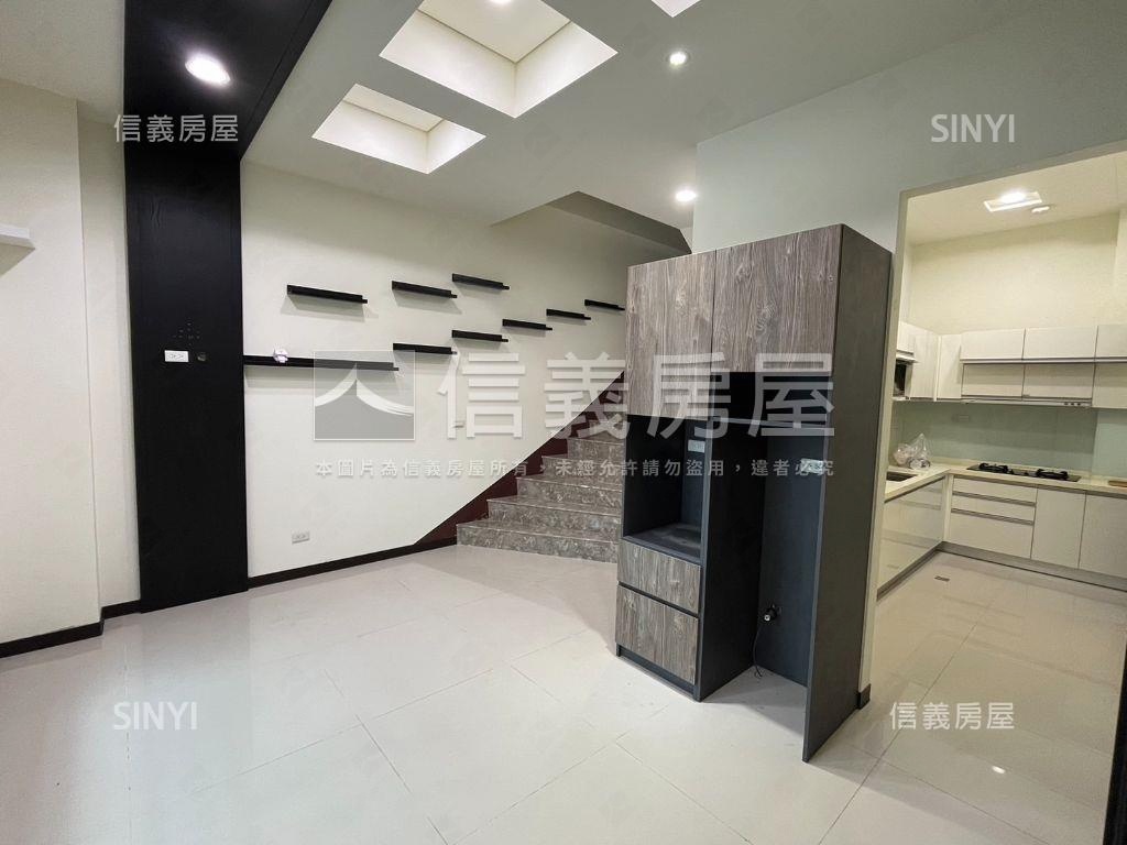 富宇約８米寬臨路別墅房屋室內格局與周邊環境