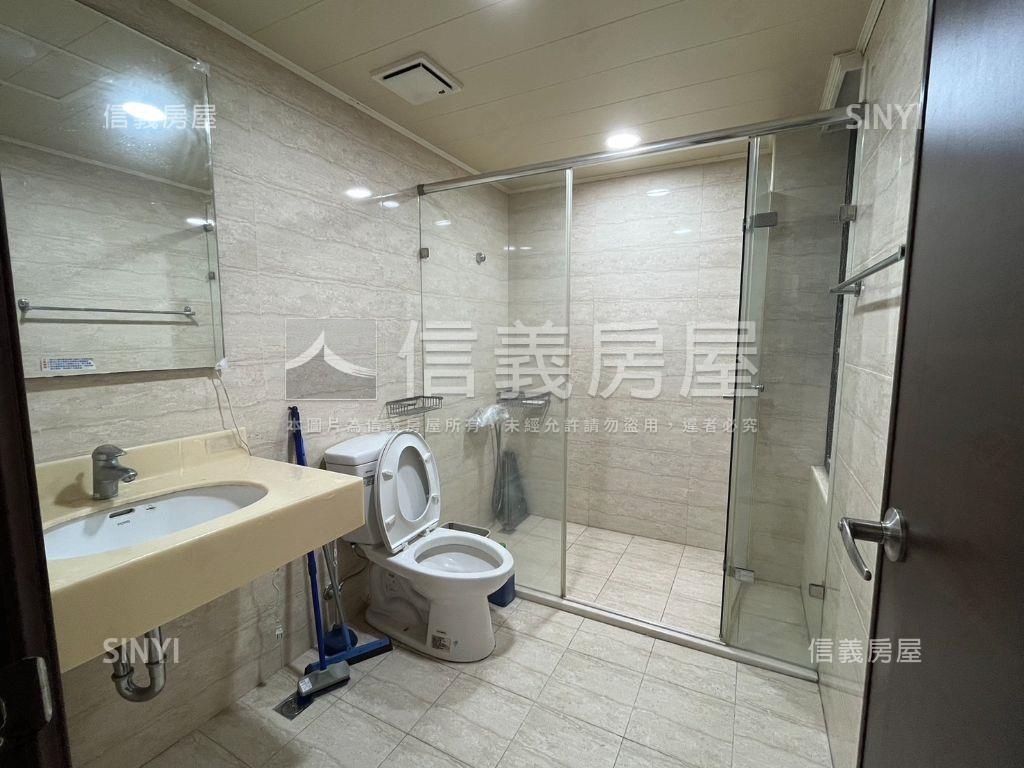 富宇約８米寬臨路別墅房屋室內格局與周邊環境