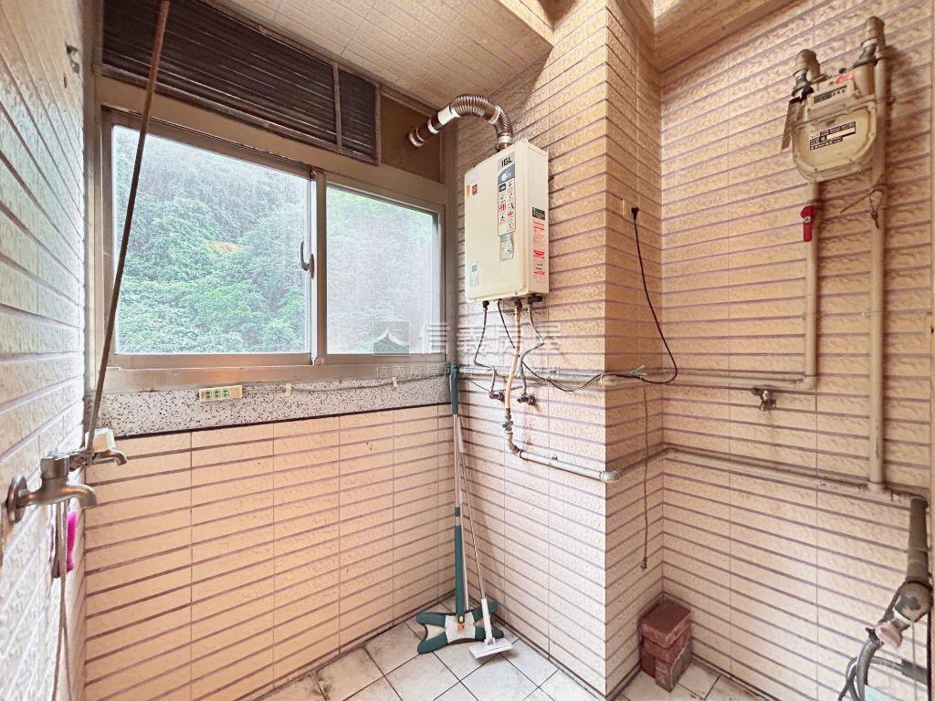 稀有仙境電梯低總價兩房房屋室內格局與周邊環境