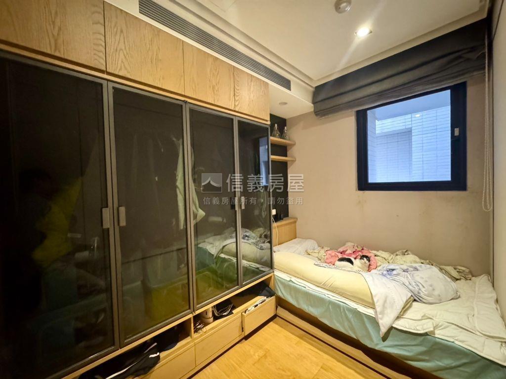 專任★珍稀邊間兩房坡平車房屋室內格局與周邊環境