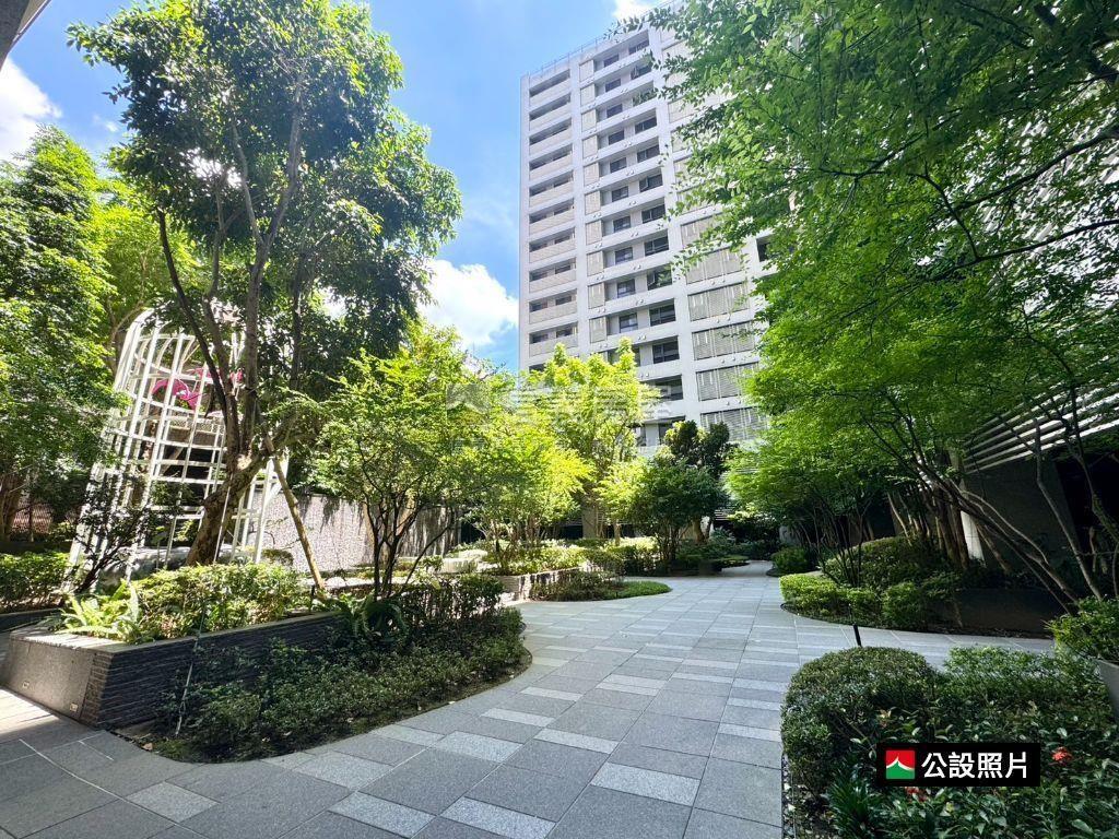 專任★珍稀邊間兩房坡平車房屋室內格局與周邊環境