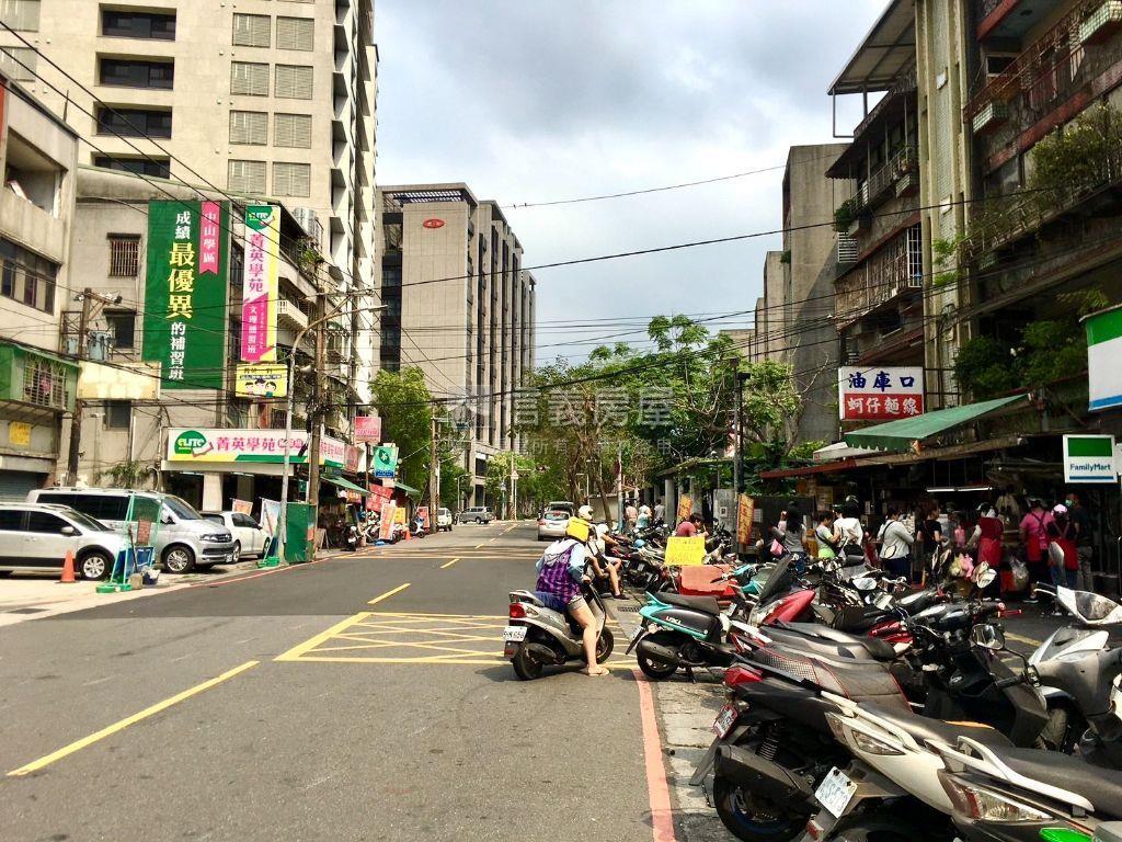 專任★珍稀邊間兩房坡平車房屋室內格局與周邊環境