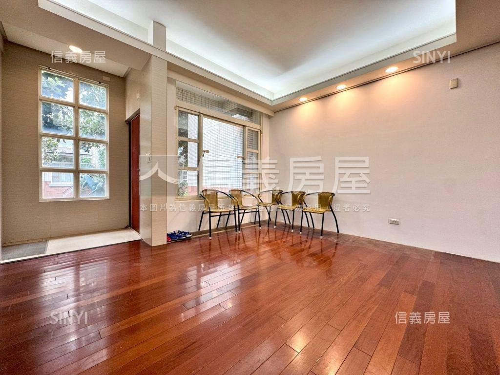 龍邦皇家美國區美透天房屋室內格局與周邊環境