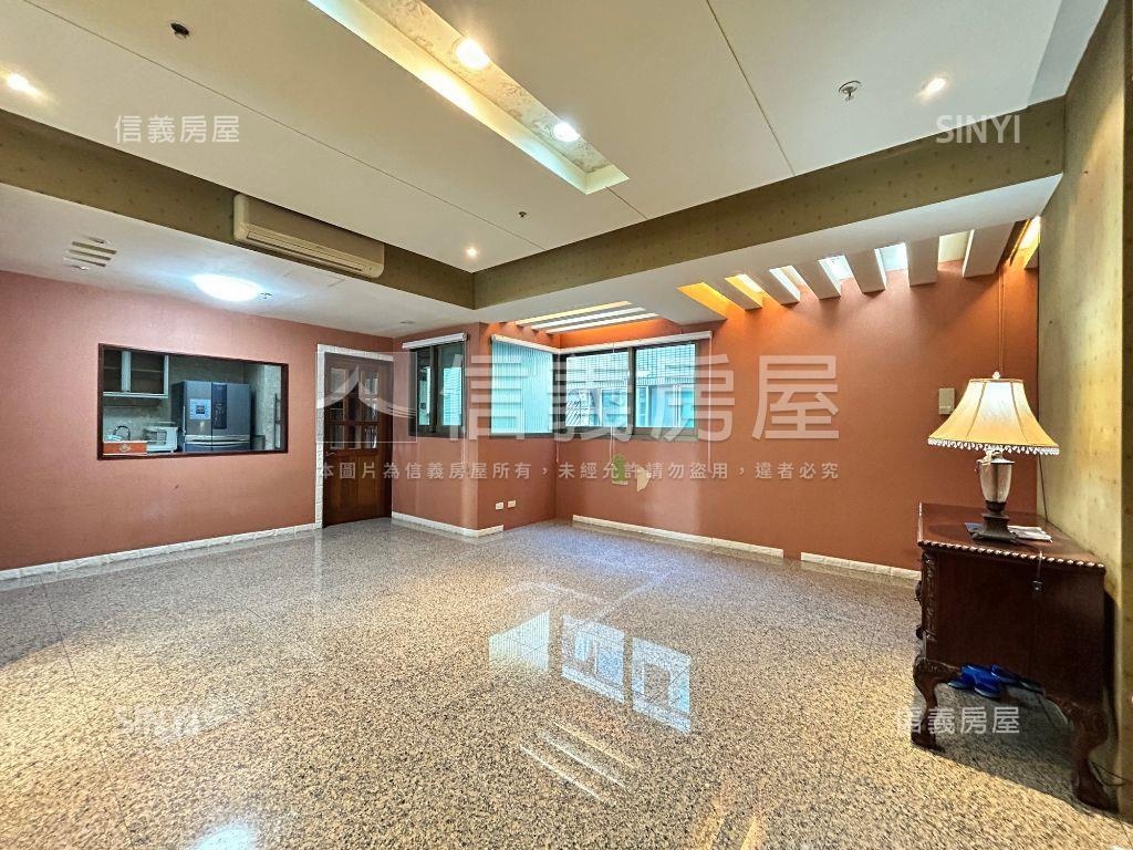 采固卓越高樓主臥朝南視野房屋室內格局與周邊環境