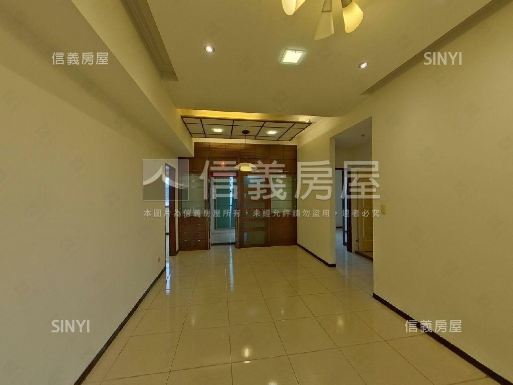 西園新故鄉高樓管理三房房屋室內格局與周邊環境