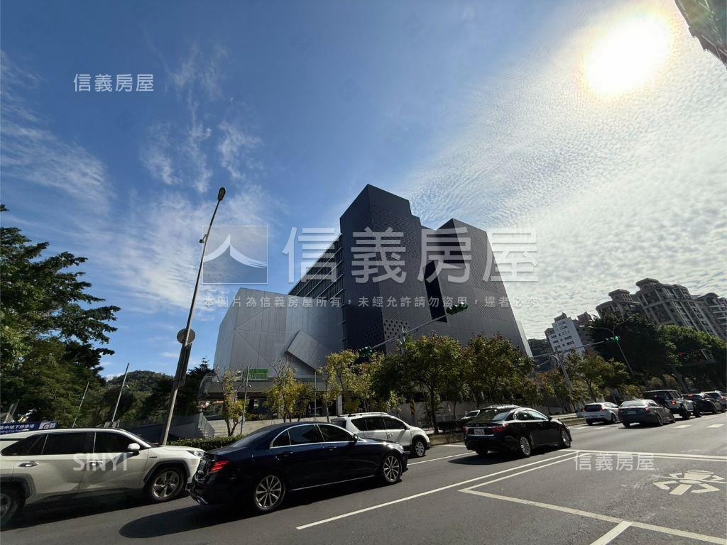 【精選】圓山帝寶稀有兩房房屋室內格局與周邊環境