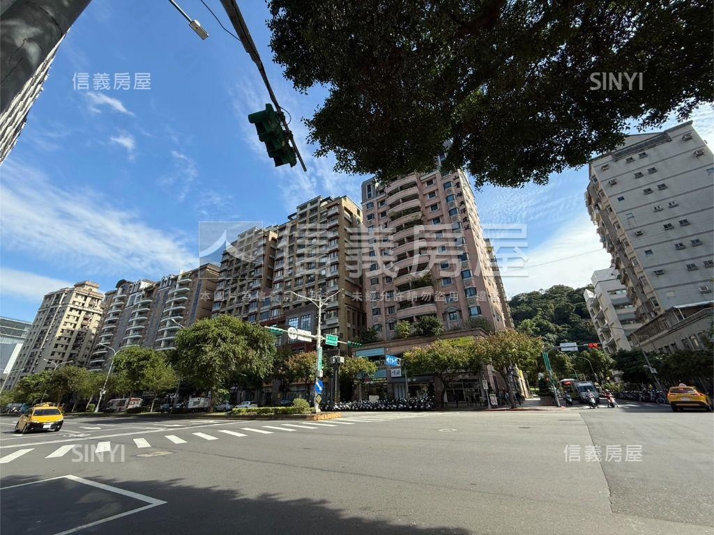 【精選】圓山帝寶稀有兩房房屋室內格局與周邊環境