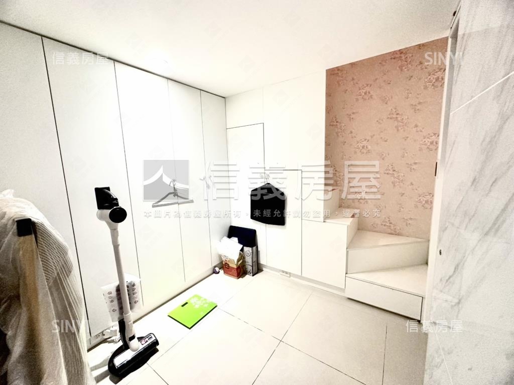 心世界時尚質感美屋房屋室內格局與周邊環境