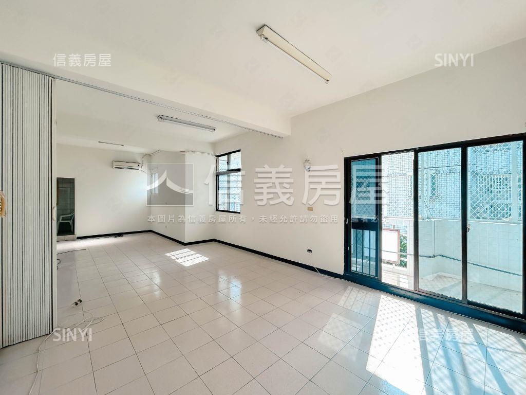 洲尾邊間三面採光透天房屋室內格局與周邊環境