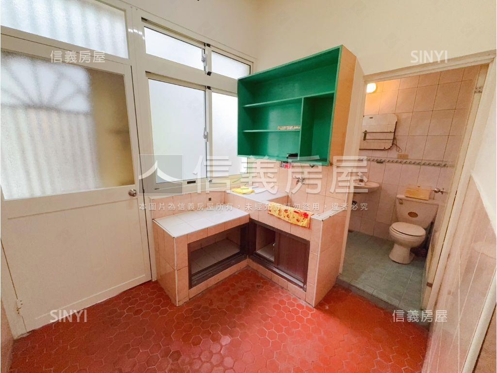 前庭後院．南北座向透天房屋室內格局與周邊環境