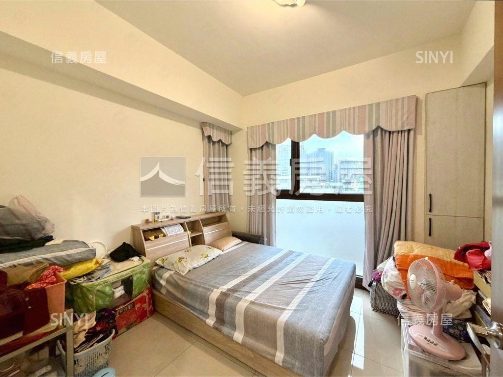 一層一戶電梯三房五樓雅筑房屋室內格局與周邊環境