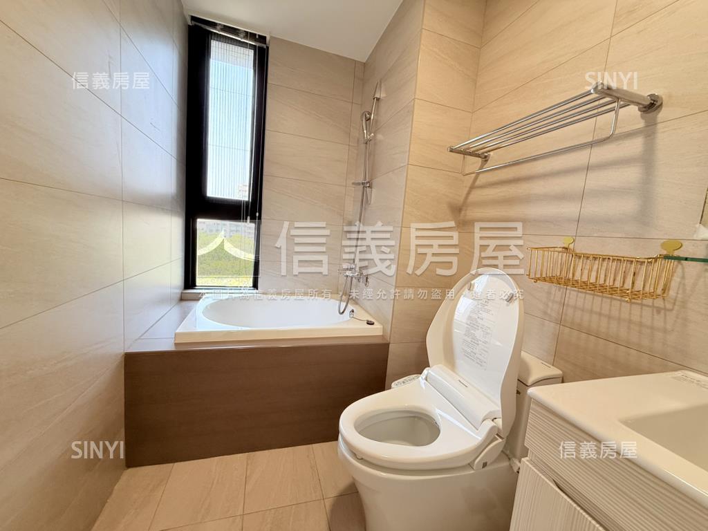 昌平榮景面公園三房車位房屋室內格局與周邊環境