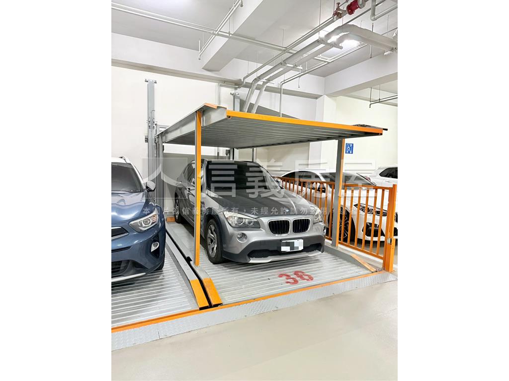 昌平榮景面公園三房車位房屋室內格局與周邊環境