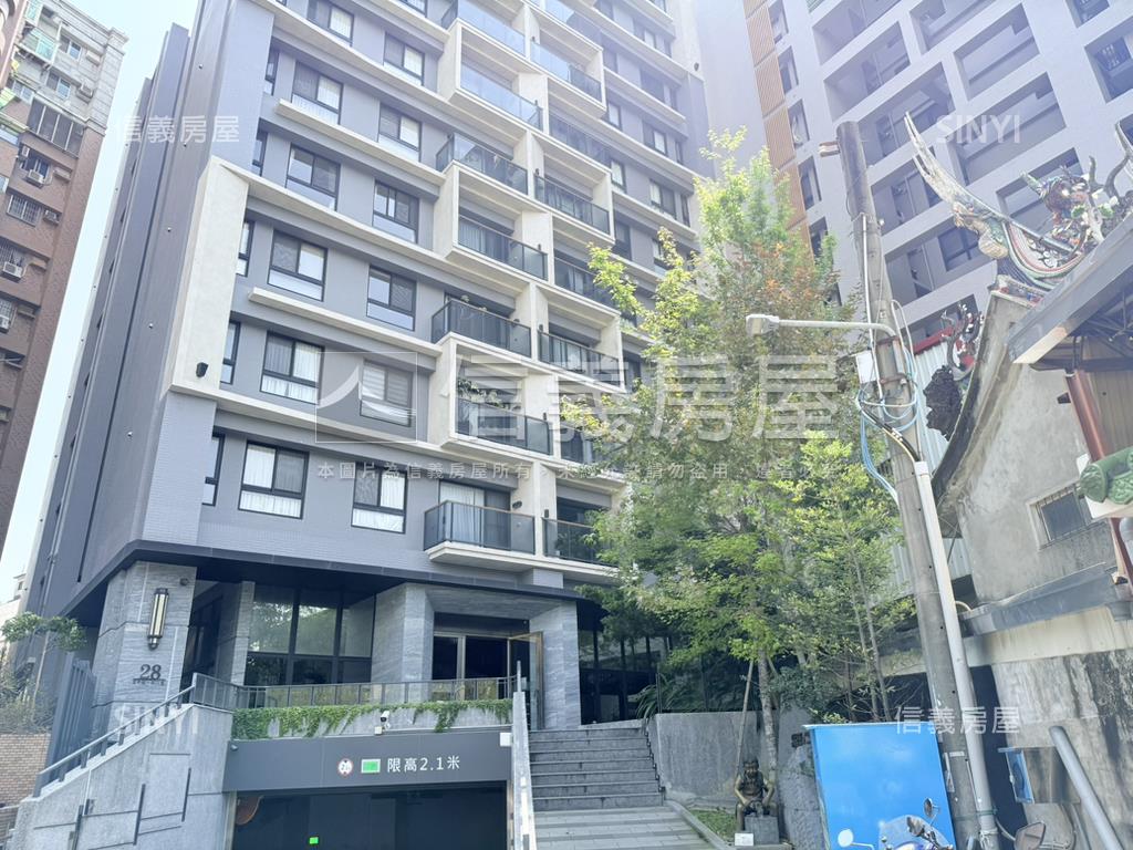 昌平榮景面公園三房車位房屋室內格局與周邊環境