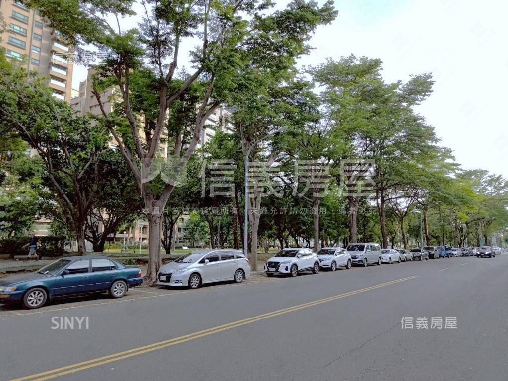 前鎮近公園機能佳優質透天房屋室內格局與周邊環境