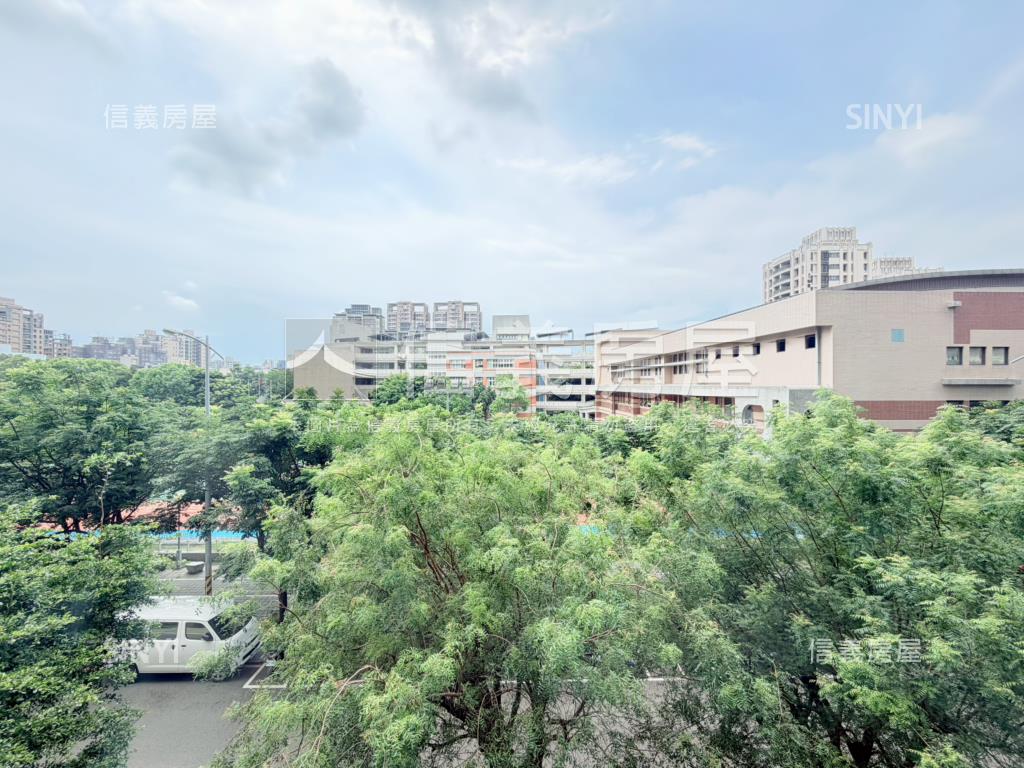 高鐵富宇㊝君悅層峰寓所房屋室內格局與周邊環境