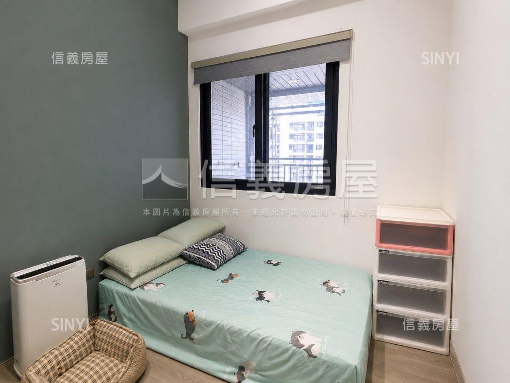 中路次頂樓兩房車位房屋室內格局與周邊環境
