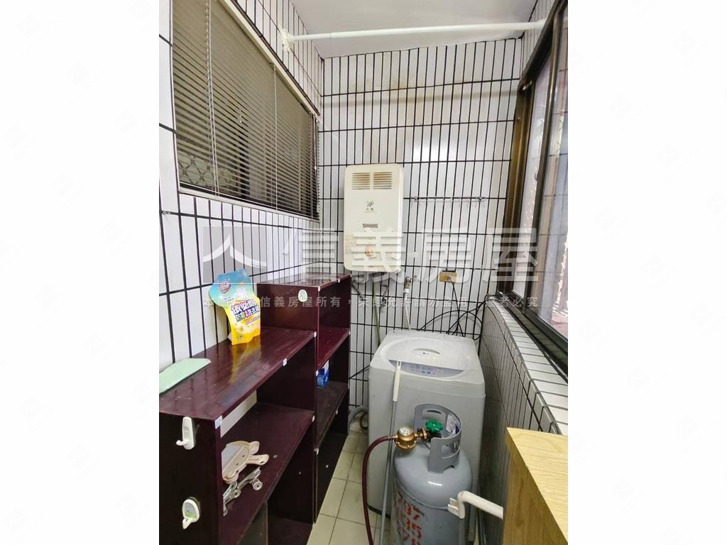 香檳雙星名廈採光宅房屋室內格局與周邊環境