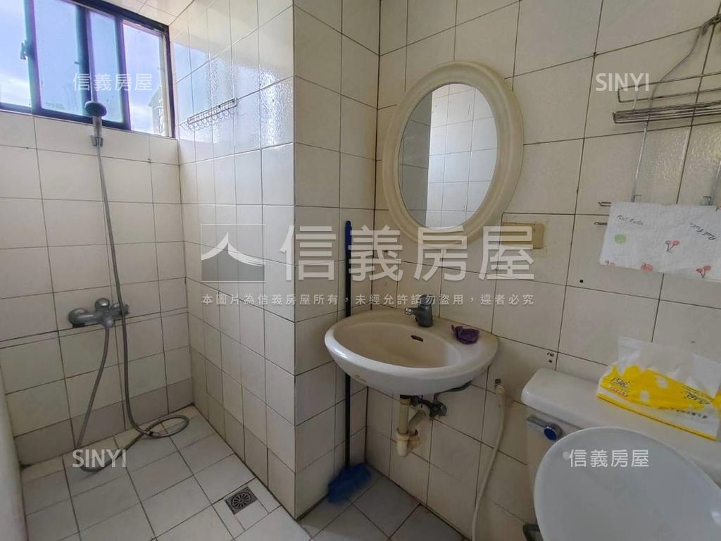 香檳雙星名廈採光宅房屋室內格局與周邊環境