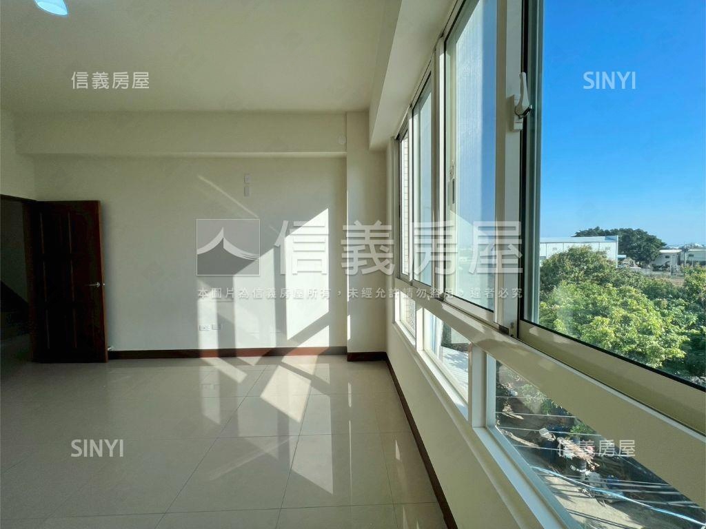 坐北朝南溫暖向陽邊間美墅房屋室內格局與周邊環境