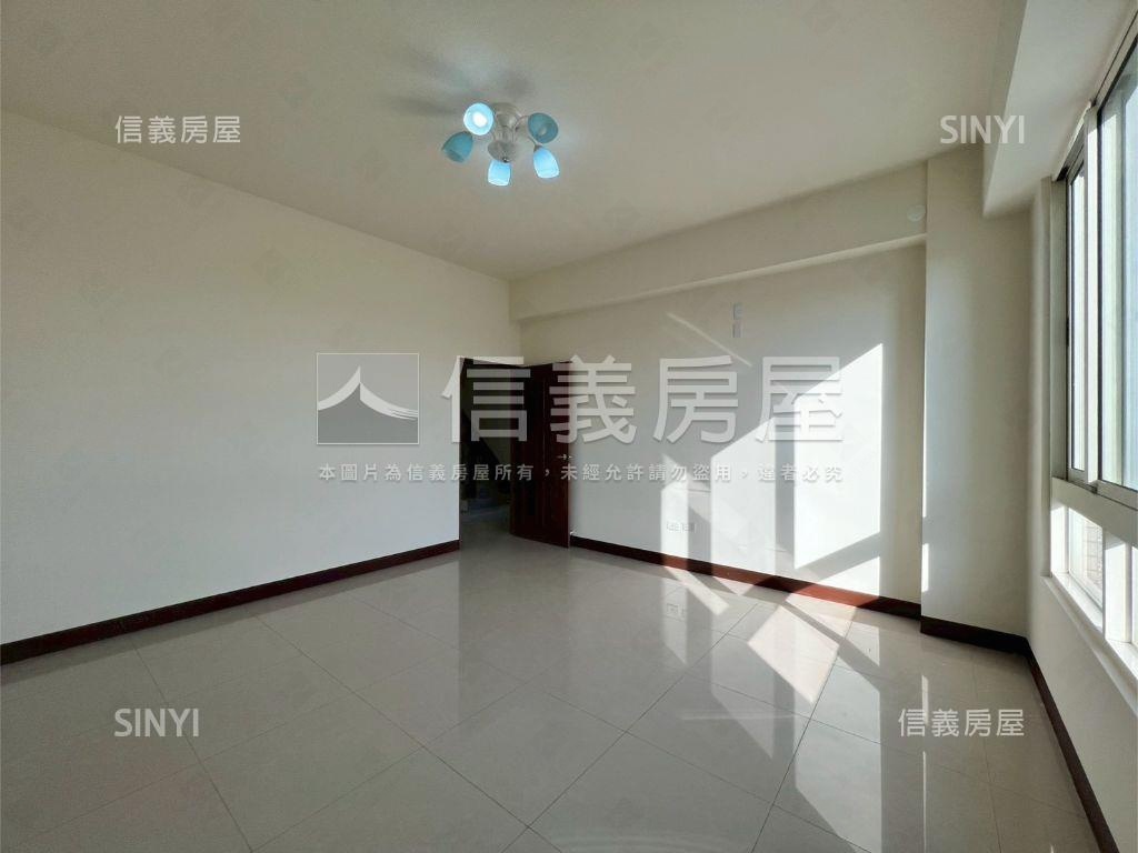 坐北朝南溫暖向陽邊間美墅房屋室內格局與周邊環境