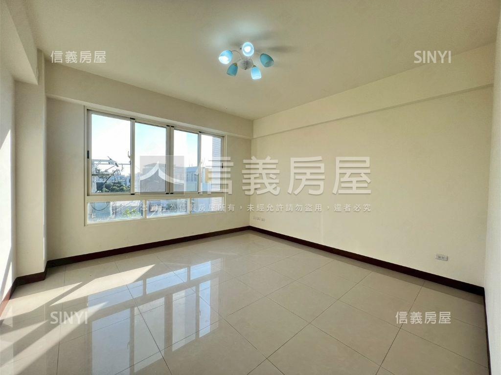 坐北朝南溫暖向陽邊間美墅房屋室內格局與周邊環境