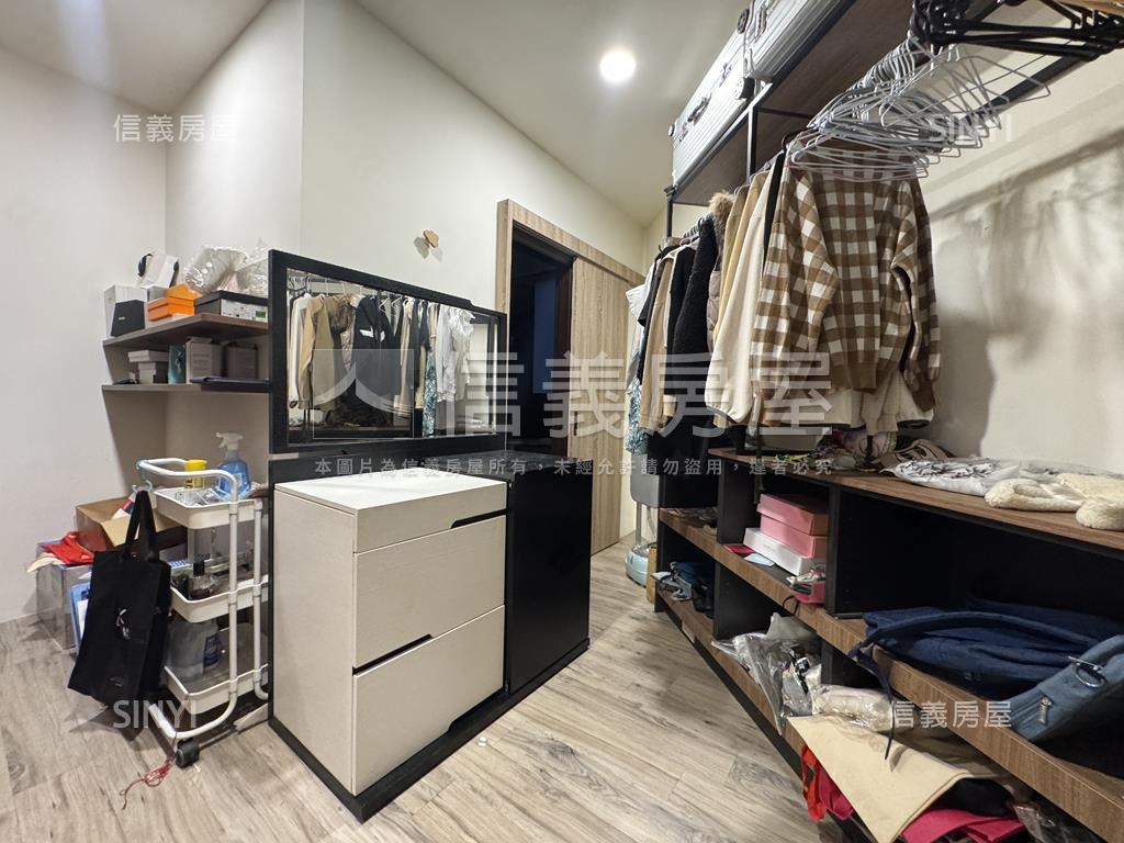 稀有海佃大坪角窗精美別墅房屋室內格局與周邊環境