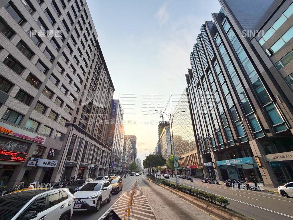 ☆鄉林京華☆松江南京車位房屋室內格局與周邊環境