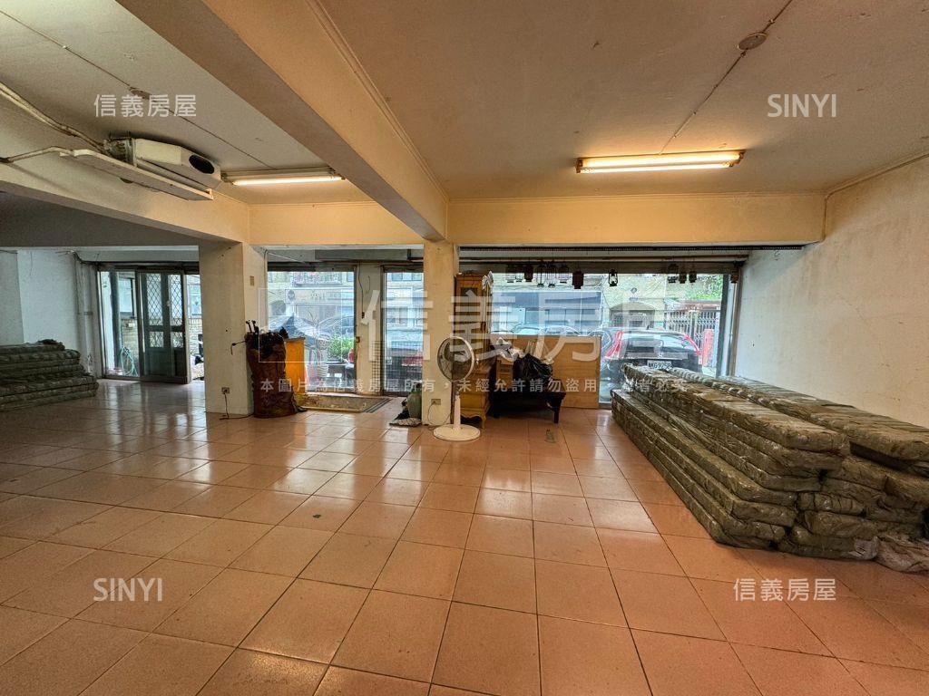 延吉街大面寬店住辦房屋室內格局與周邊環境