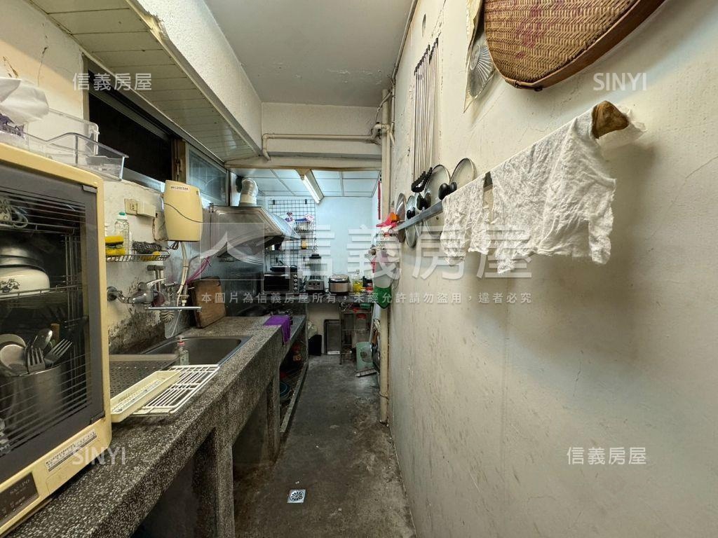 延吉街大面寬店住辦房屋室內格局與周邊環境