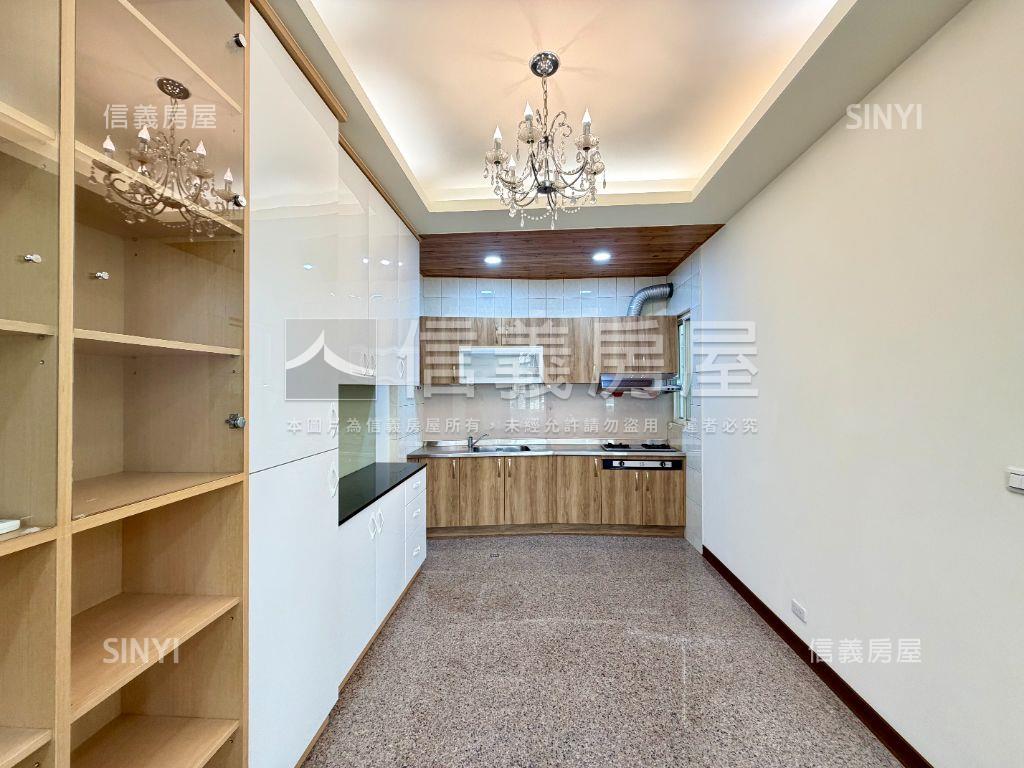 成家好選近北區朝南美車墅房屋室內格局與周邊環境