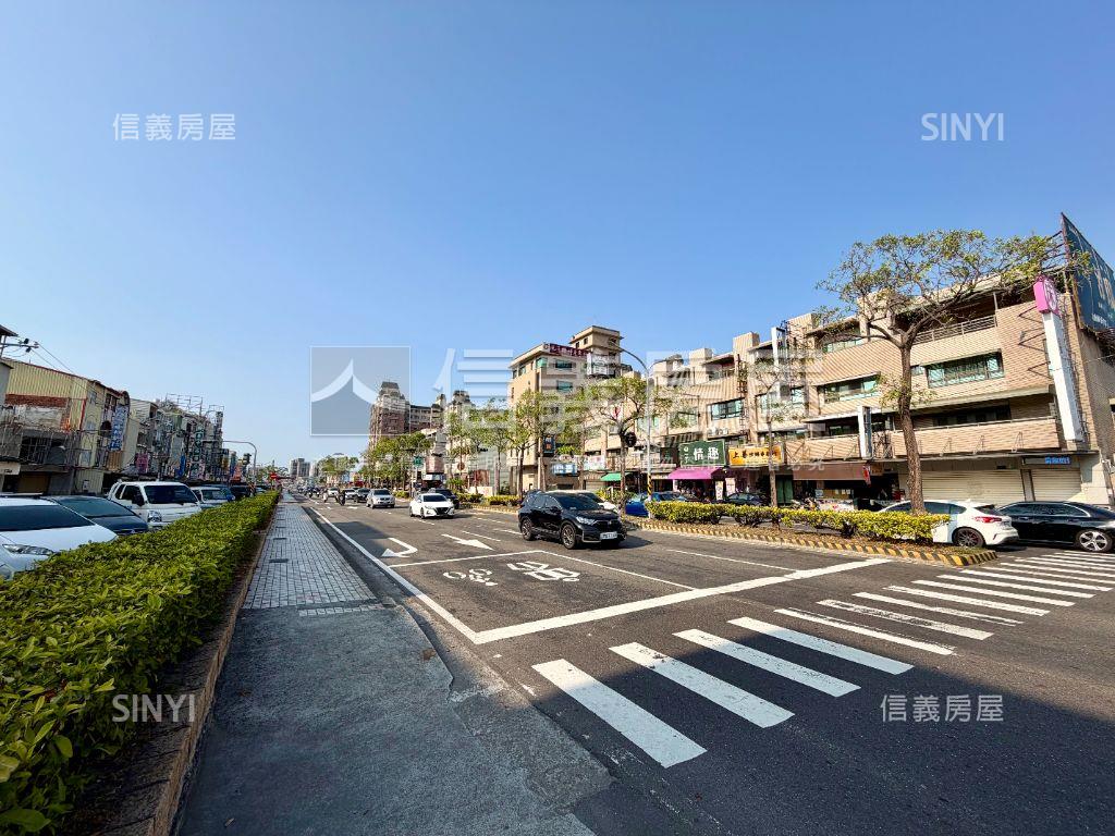 成家好選近北區朝南美車墅房屋室內格局與周邊環境