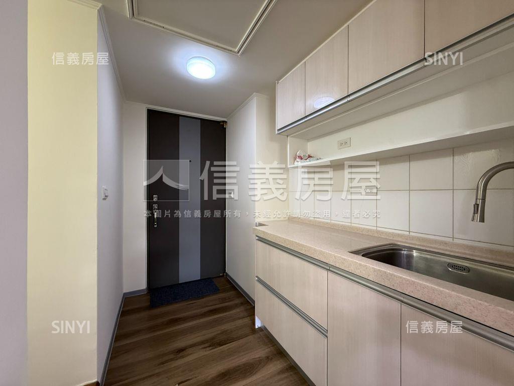 鴻金寶商圈京王美屋房屋室內格局與周邊環境