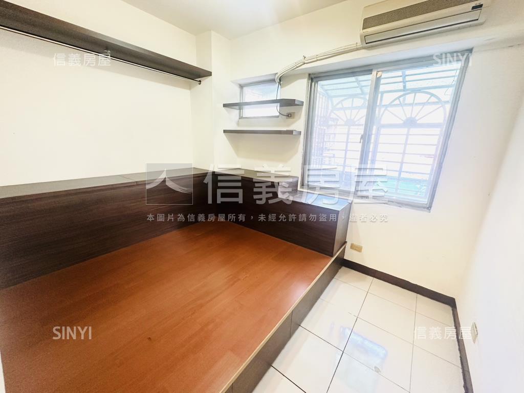 ４／２５可看電梯兩房車位房屋室內格局與周邊環境