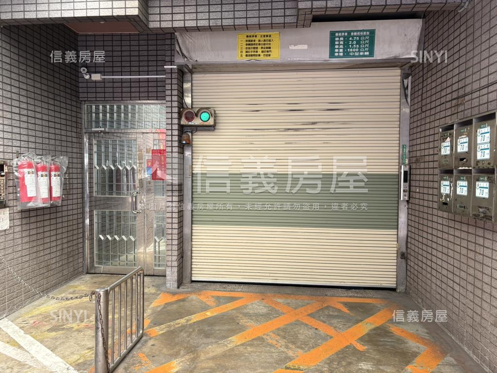 ４／２５可看電梯兩房車位房屋室內格局與周邊環境