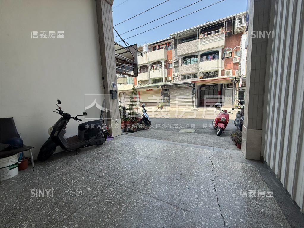 新平路臨十米路透店房屋室內格局與周邊環境