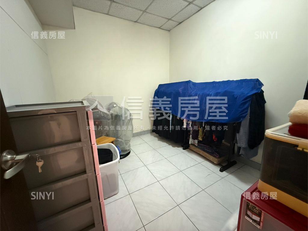 新平路臨十米路透店房屋室內格局與周邊環境