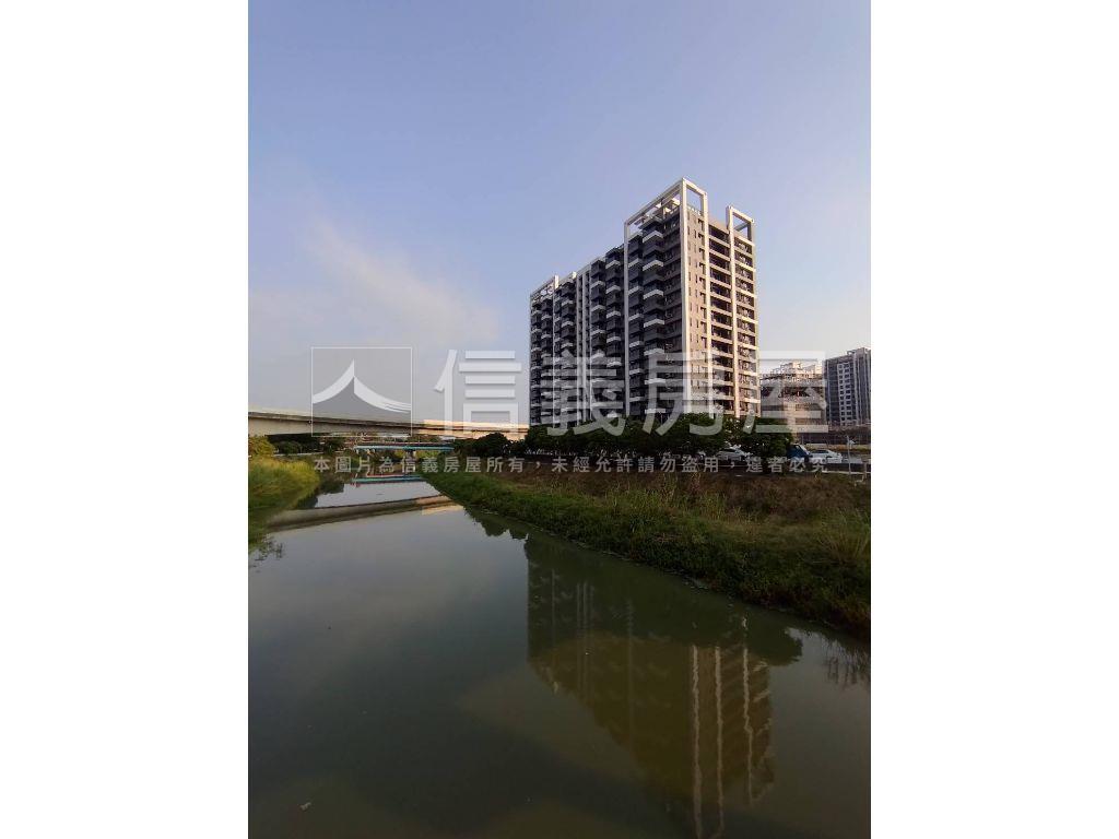 近捷運度假成家輕屋齡３房房屋室內格局與周邊環境