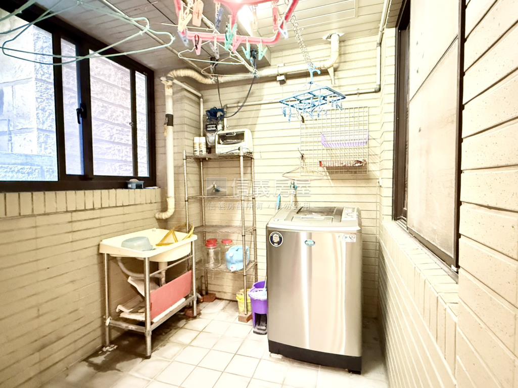 國美康寧城堡三房小露臺房屋室內格局與周邊環境