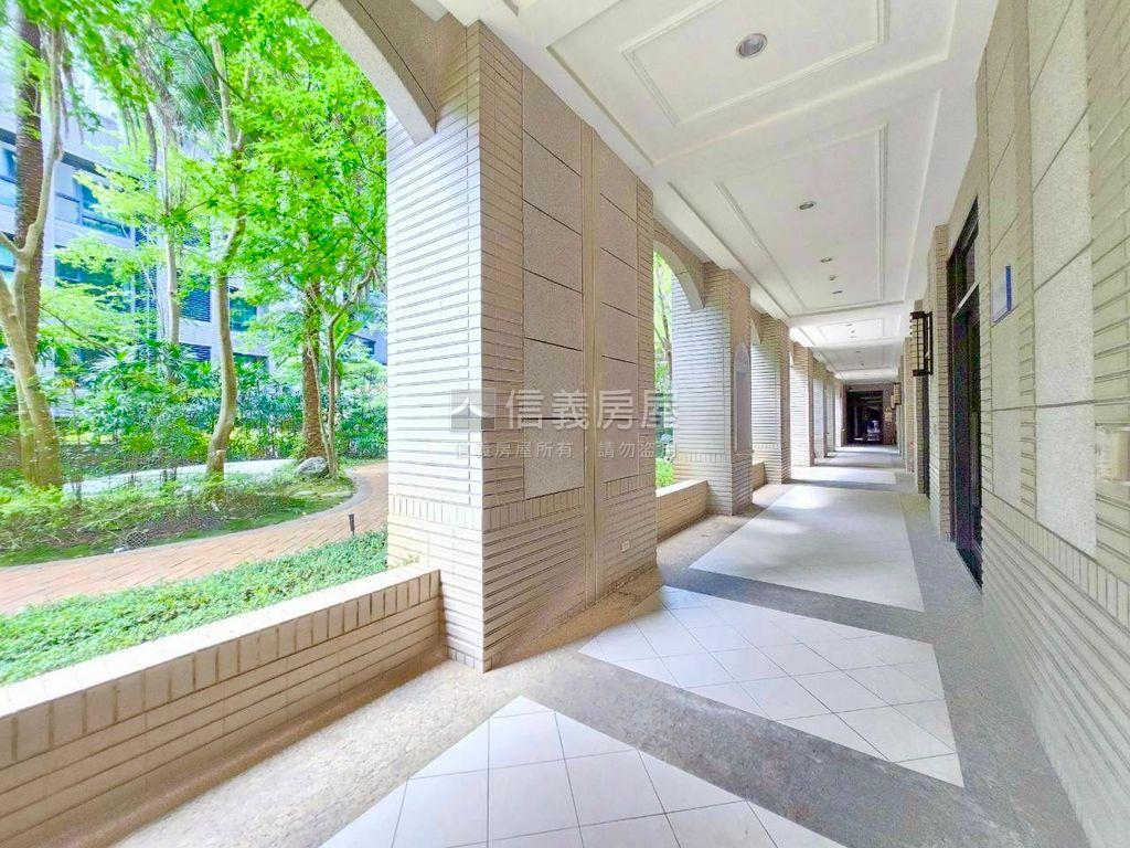 國美康寧城堡三房小露臺房屋室內格局與周邊環境