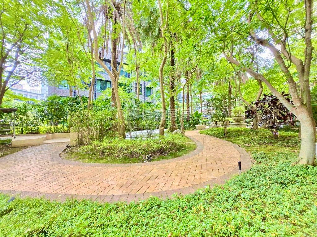 國美康寧城堡三房小露臺房屋室內格局與周邊環境