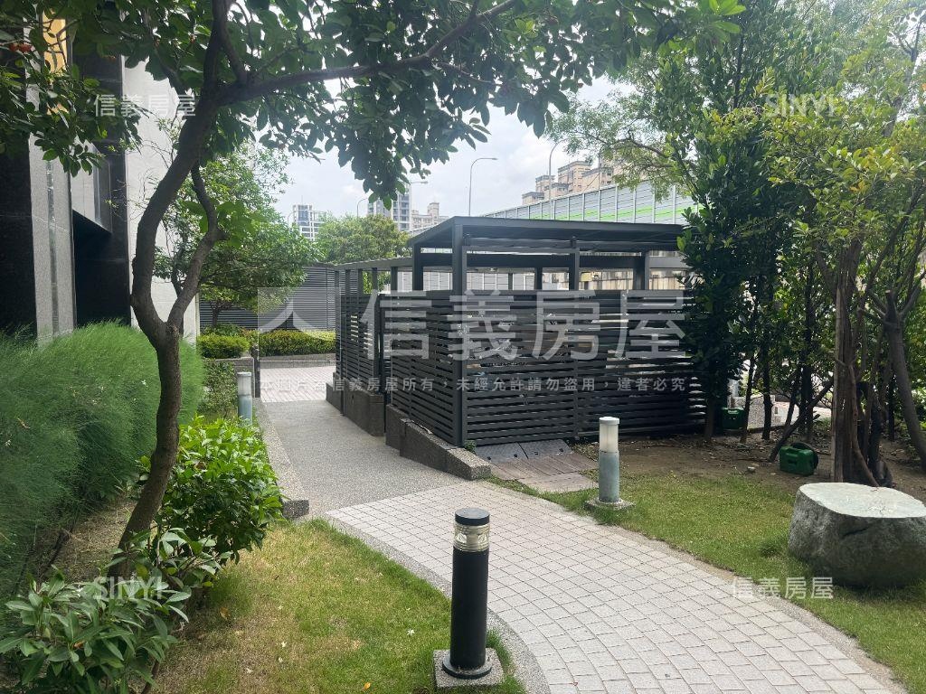 Ｌｉｆｅ高樓景觀三房平車房屋室內格局與周邊環境