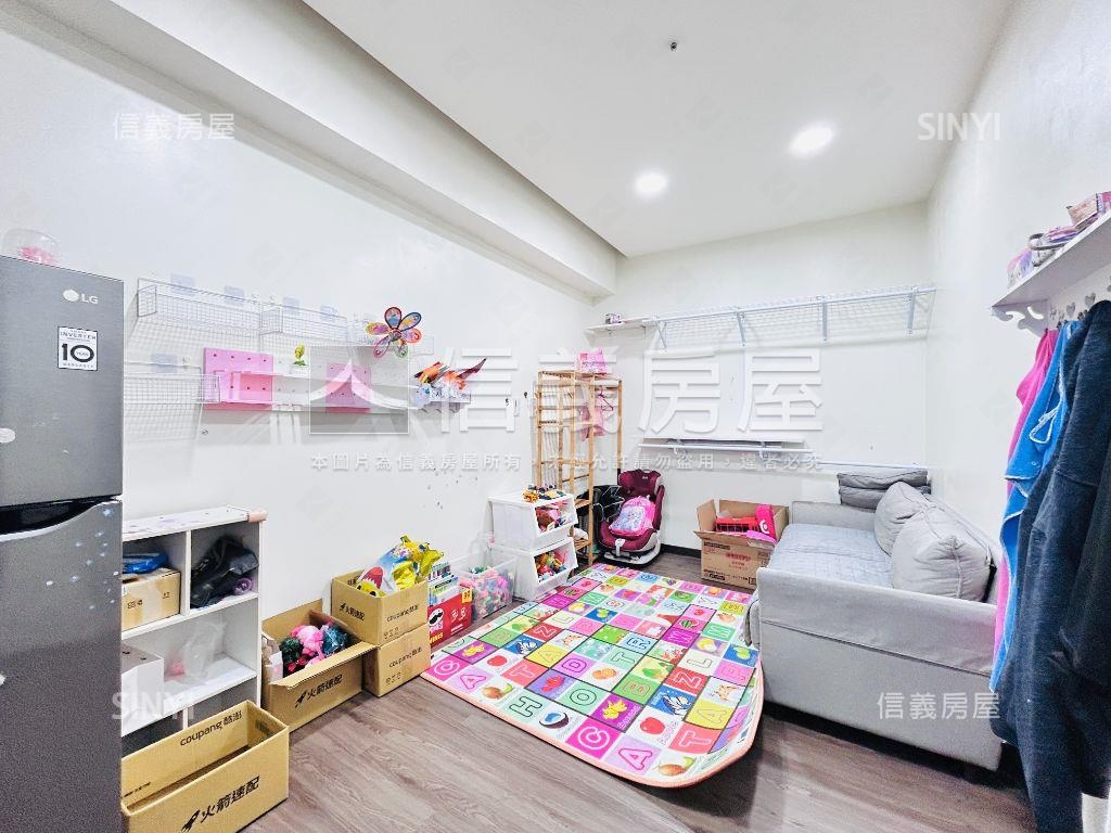 新潤Ａ１８兩房車位房屋室內格局與周邊環境