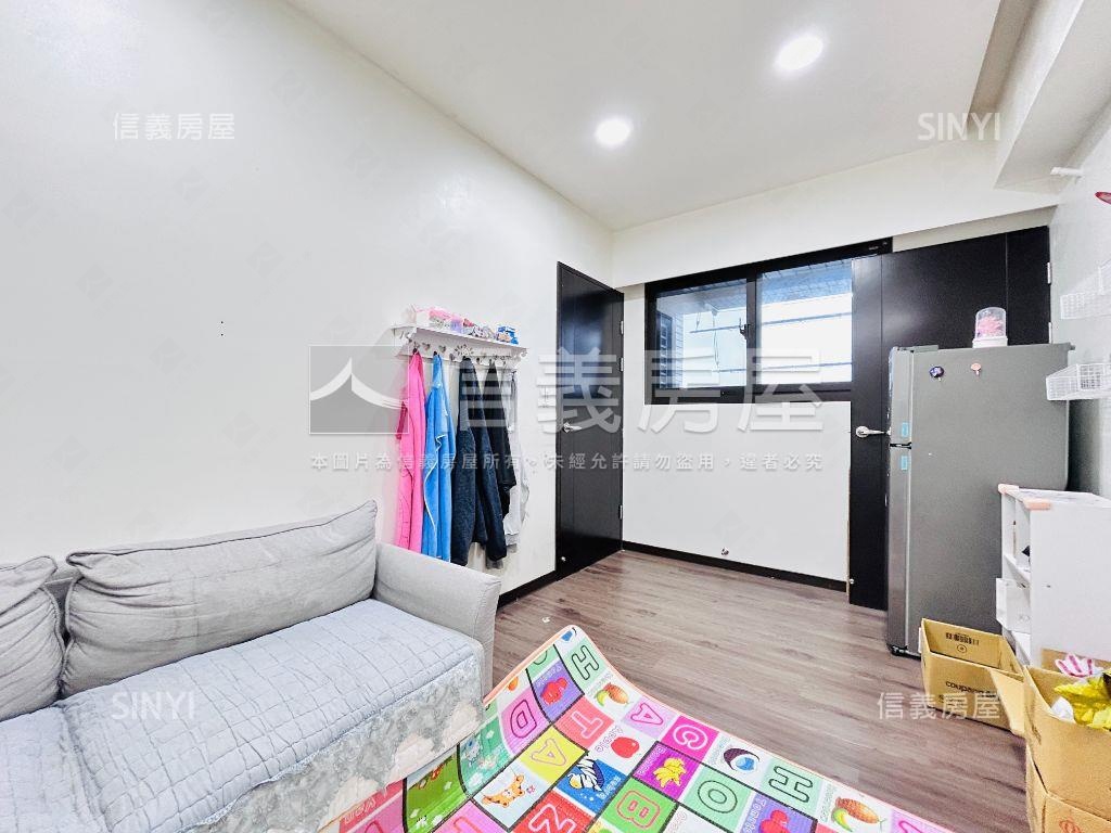 新潤Ａ１８兩房車位房屋室內格局與周邊環境